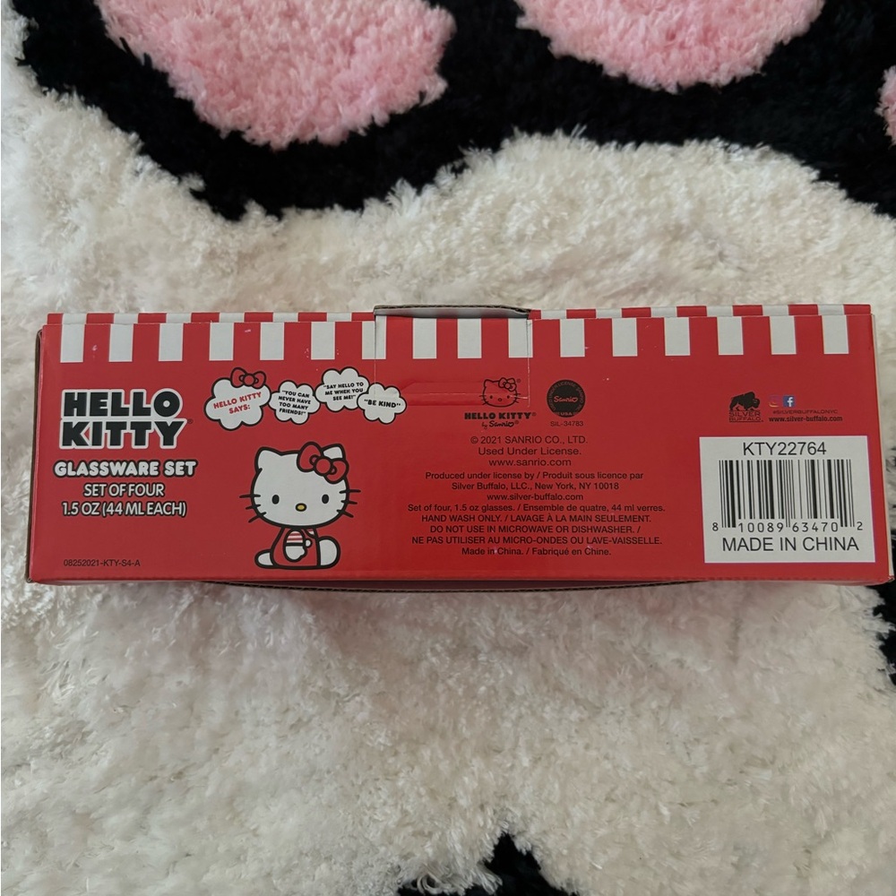 HELLO KITTY 4 PIECE SHOT GLASSES